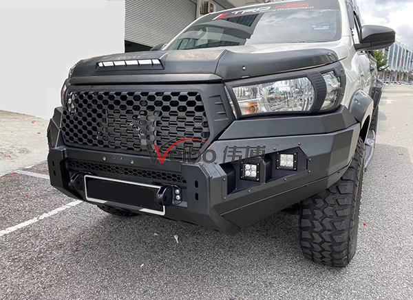 Good Fitting Black Iron Steel Front Bumper for Car