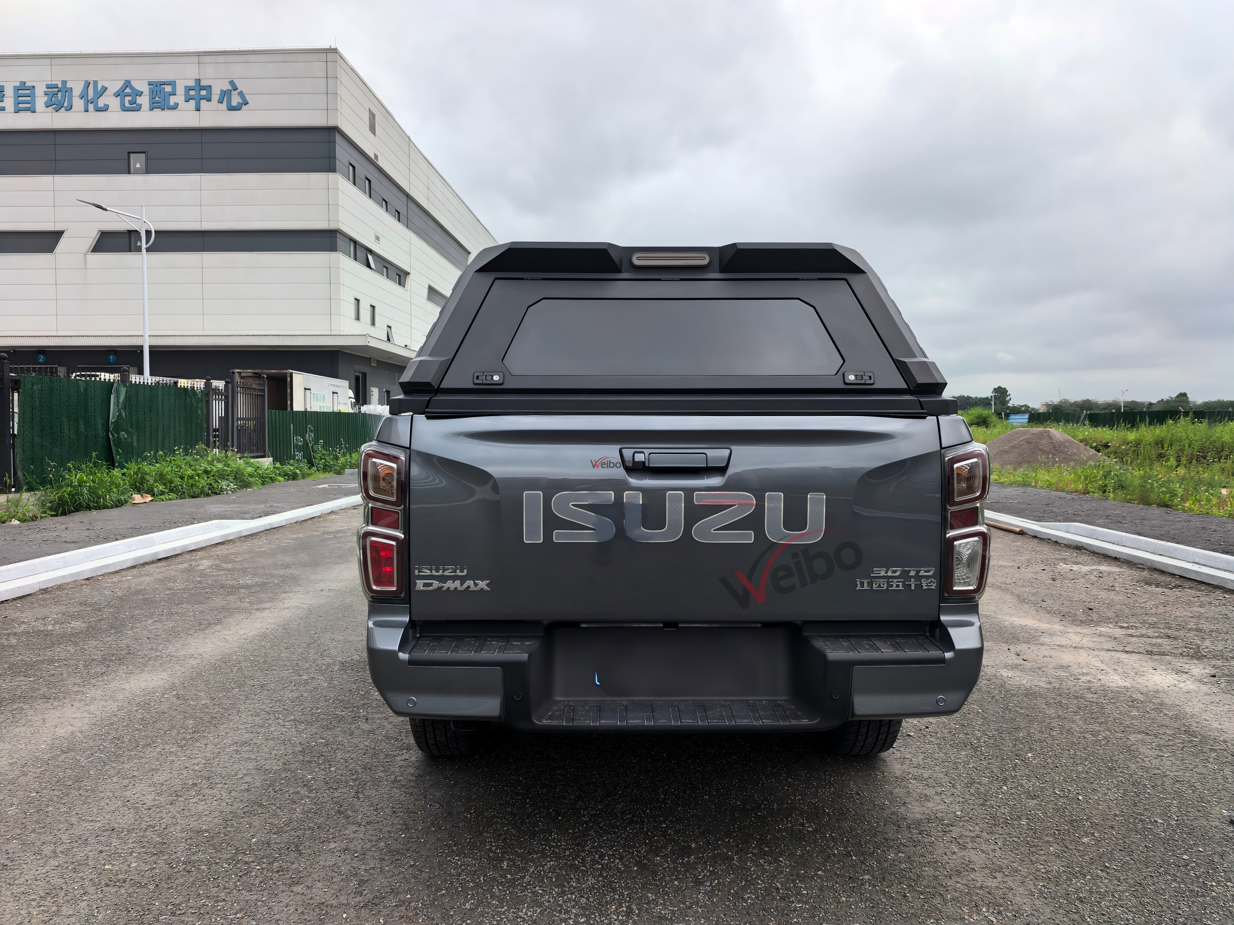 Q235A Light Texture Black Canopy for DMAX 2021-2025