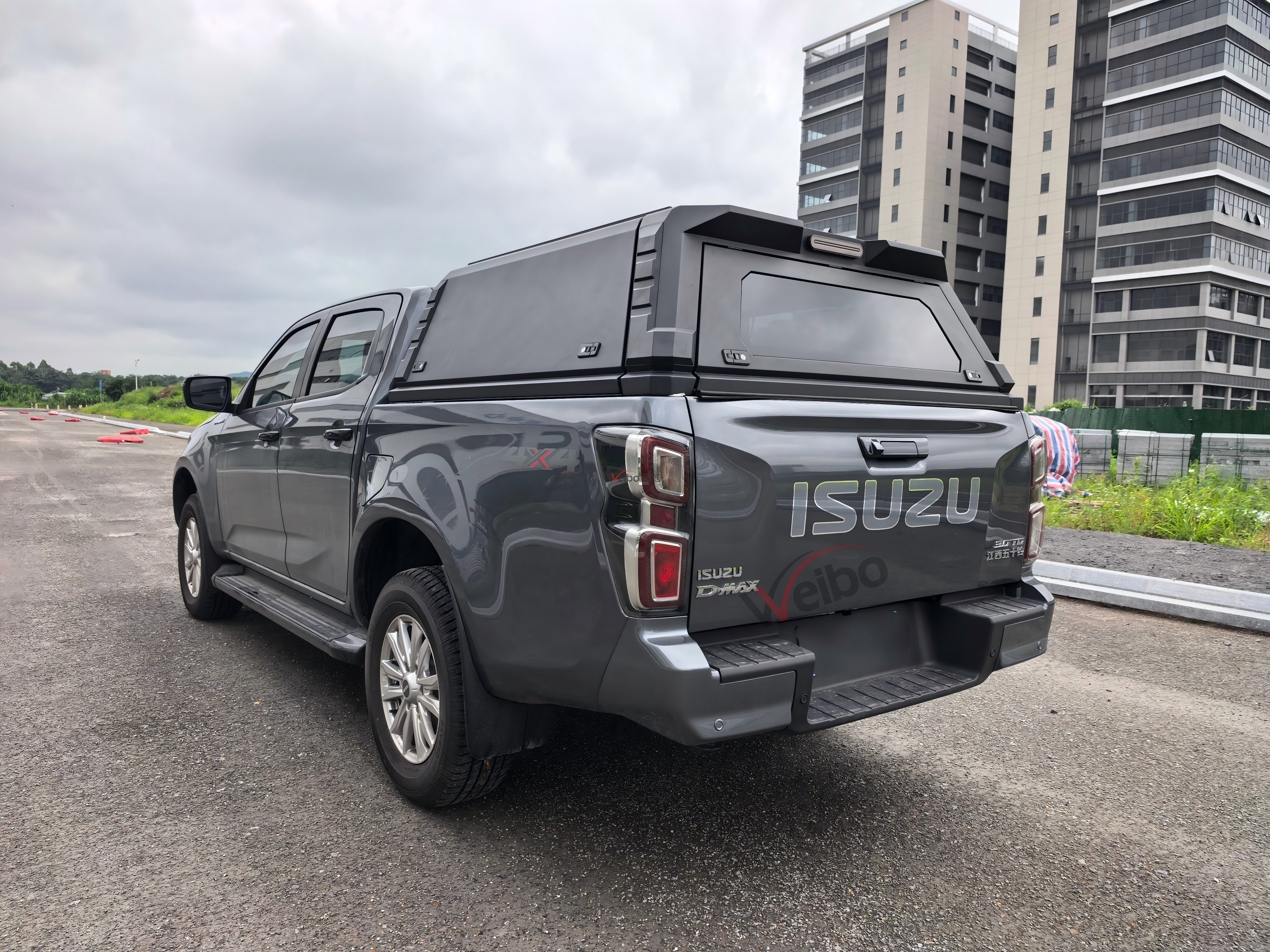 Q235A Light Texture Black Canopy for DMAX 2021-2025