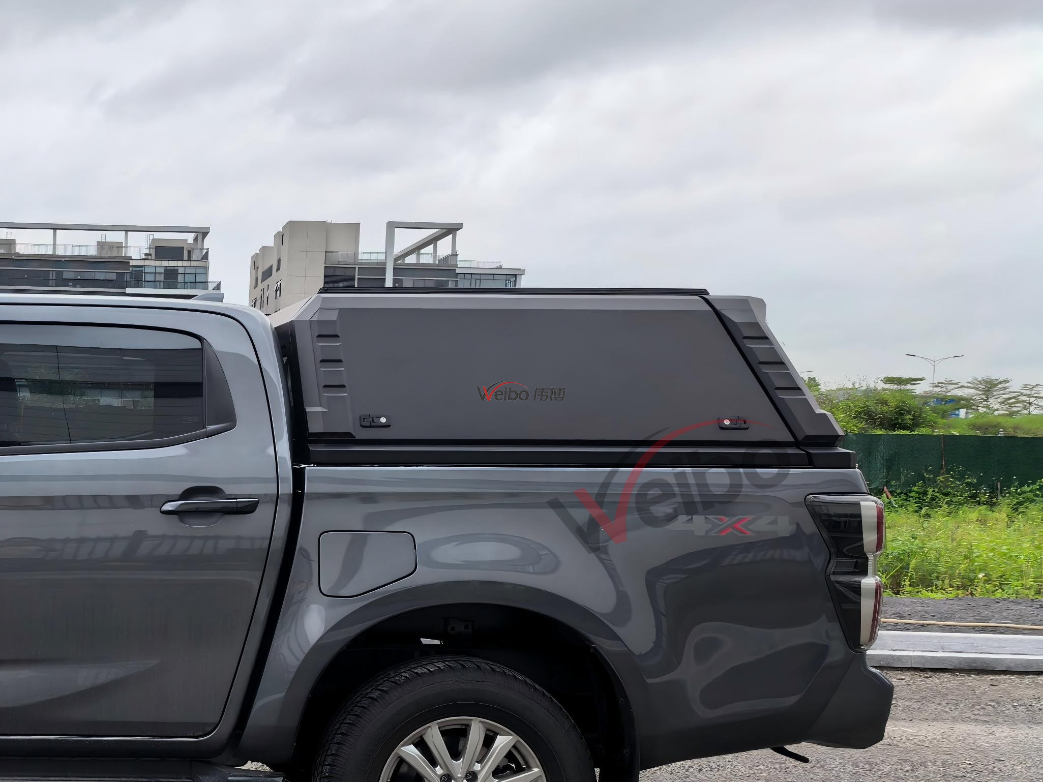 Q235A Light Texture Black Canopy for DMAX 2021-2025